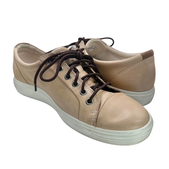 Ecco | Women | Soft 7 Neutral Leather Extra Wide Casual Sneakers | Size 10 - Picture 2 of 14
